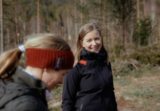 Side 2 - Trude Rønning Okkenhaug er rådgiver i Skogbrand. Foto Jørgen Nordby, Skogbrand Side 2 - Trude Rønning Okkenhaug er rådgiver i Skogbrand. Foto Jørgen Nordby, Skogbrand